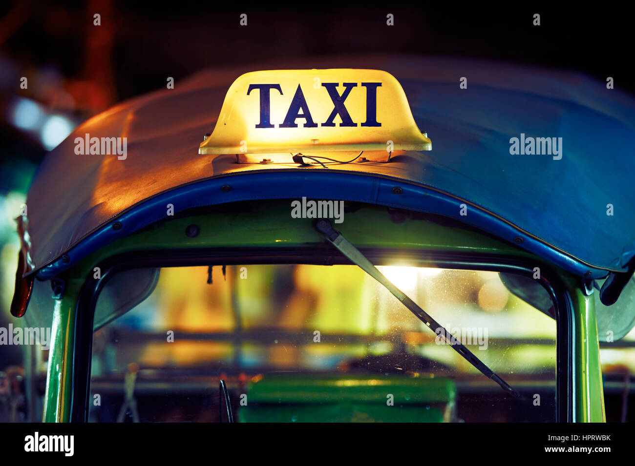 Inscrivez-vous à la nuit Taxi - Bangkok, Thaïlande Banque D'Images