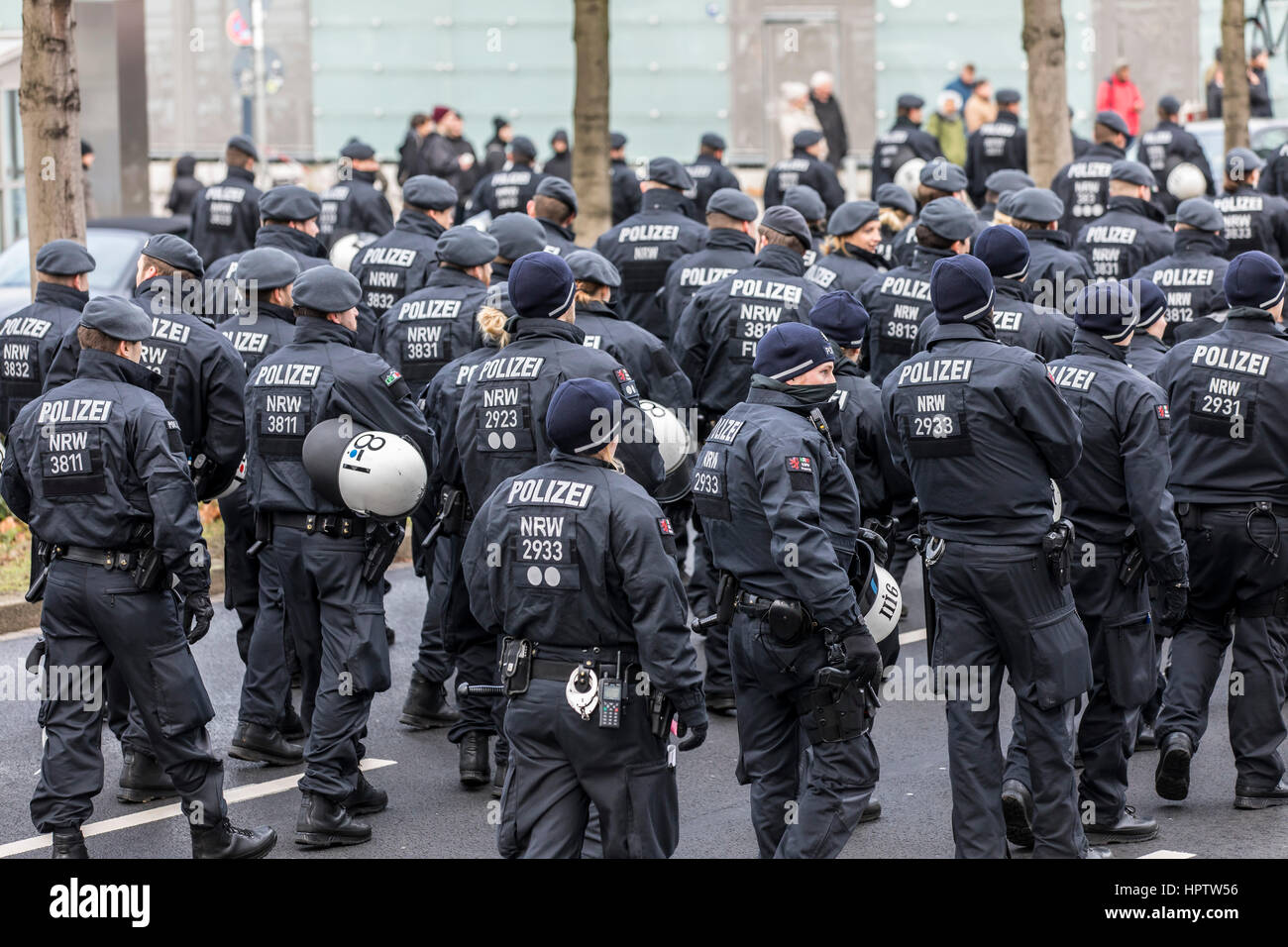L'unité allemande la police anti-émeute lors d'une manifestation à Dortmund, Allemagne, Banque D'Images
