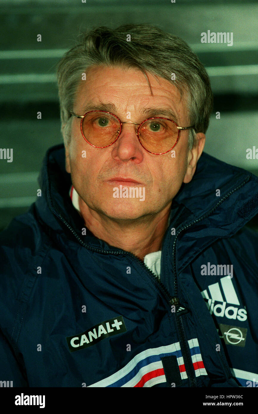 Aime Jacquet L Entraineur De L Equipe De France De Football 18 Juin 1997 Photo Stock Alamy