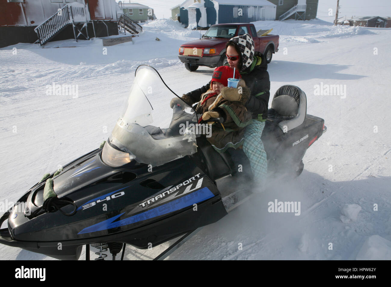 Scooter de neige au pôle nord Banque D'Images