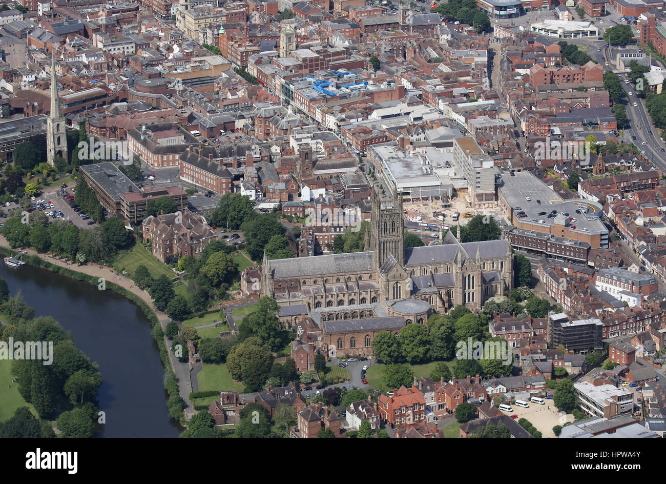 Une vue aérienne du centre-ville de Worcester au Royaume-Uni et sa cathédrale. Banque D'Images