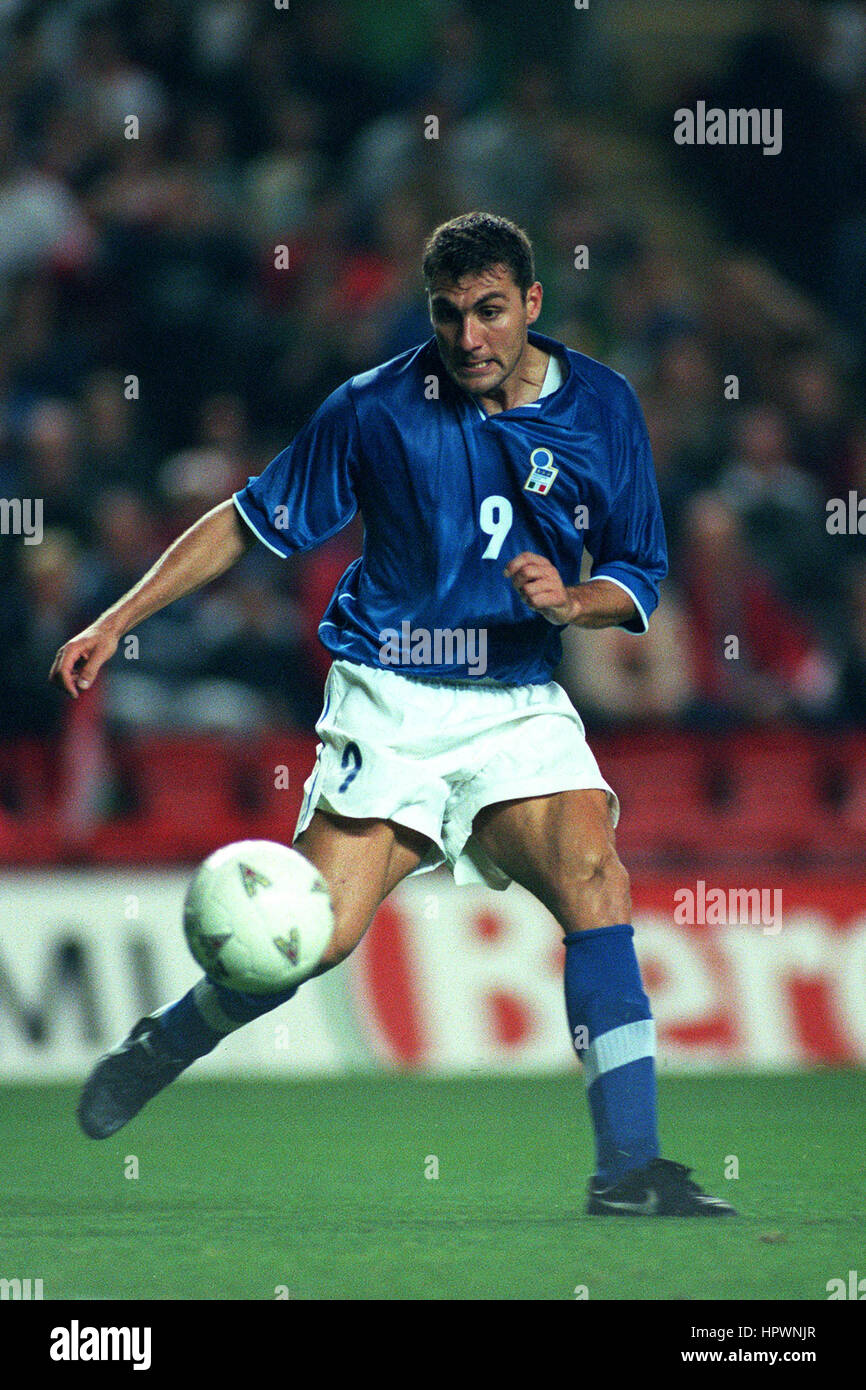 CHRISTIAN VIERI ITALIE & LAZIO FC 05 Septembre 1998 Banque D'Images