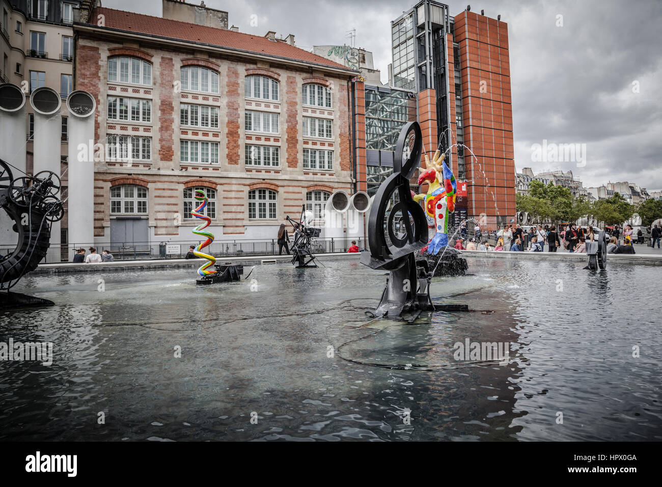 La fontaine Stravinsky (auteurs Jean Tengli et Niki de Saint-Fal), Paris, France Banque D'Images