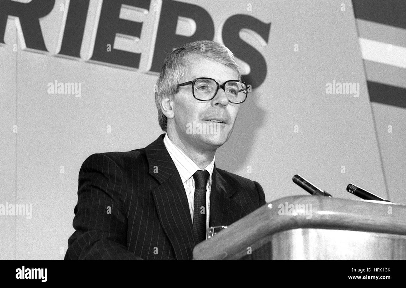 Rt. L'honorable John Major, Premier Ministre britannique, s'exprime à la Conférence des femmes du parti conservateur à Londres, Angleterre le 27 juin 1991. Banque D'Images