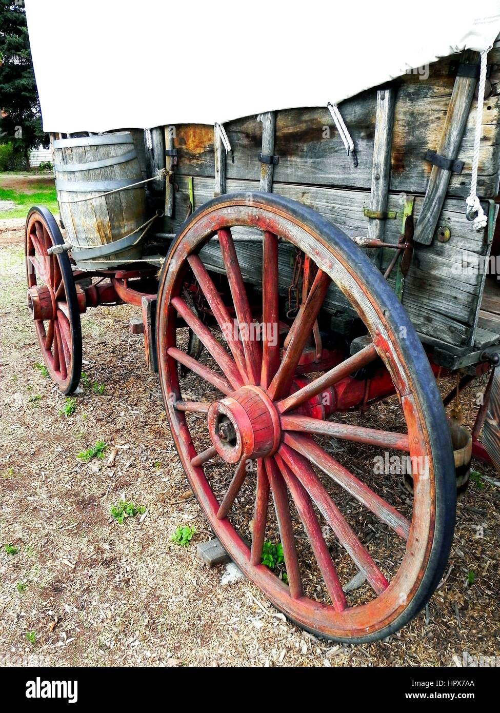Vieux Wagon Wheels Banque D'Images