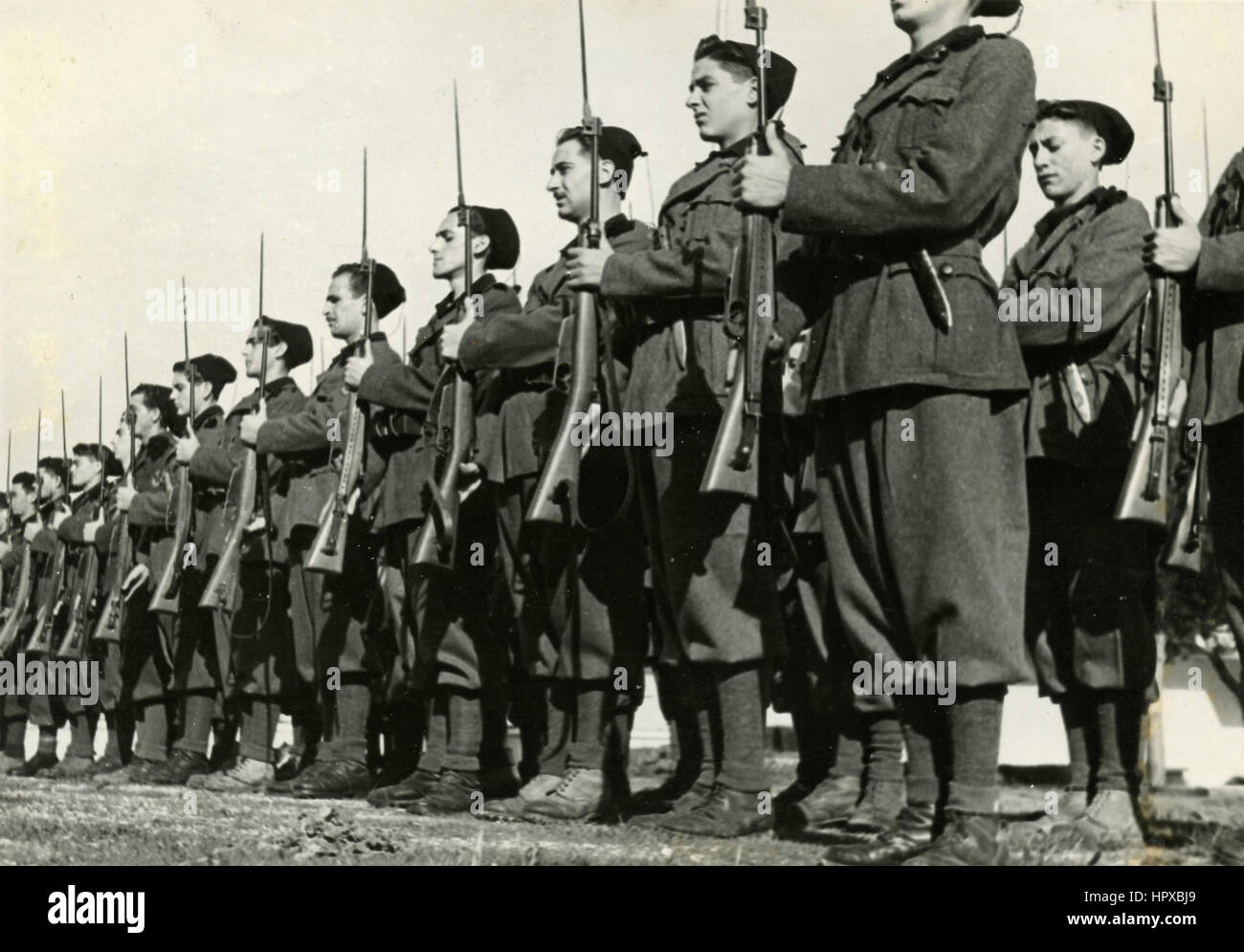 Les jeunes soldats fascistes italiens Banque D'Images