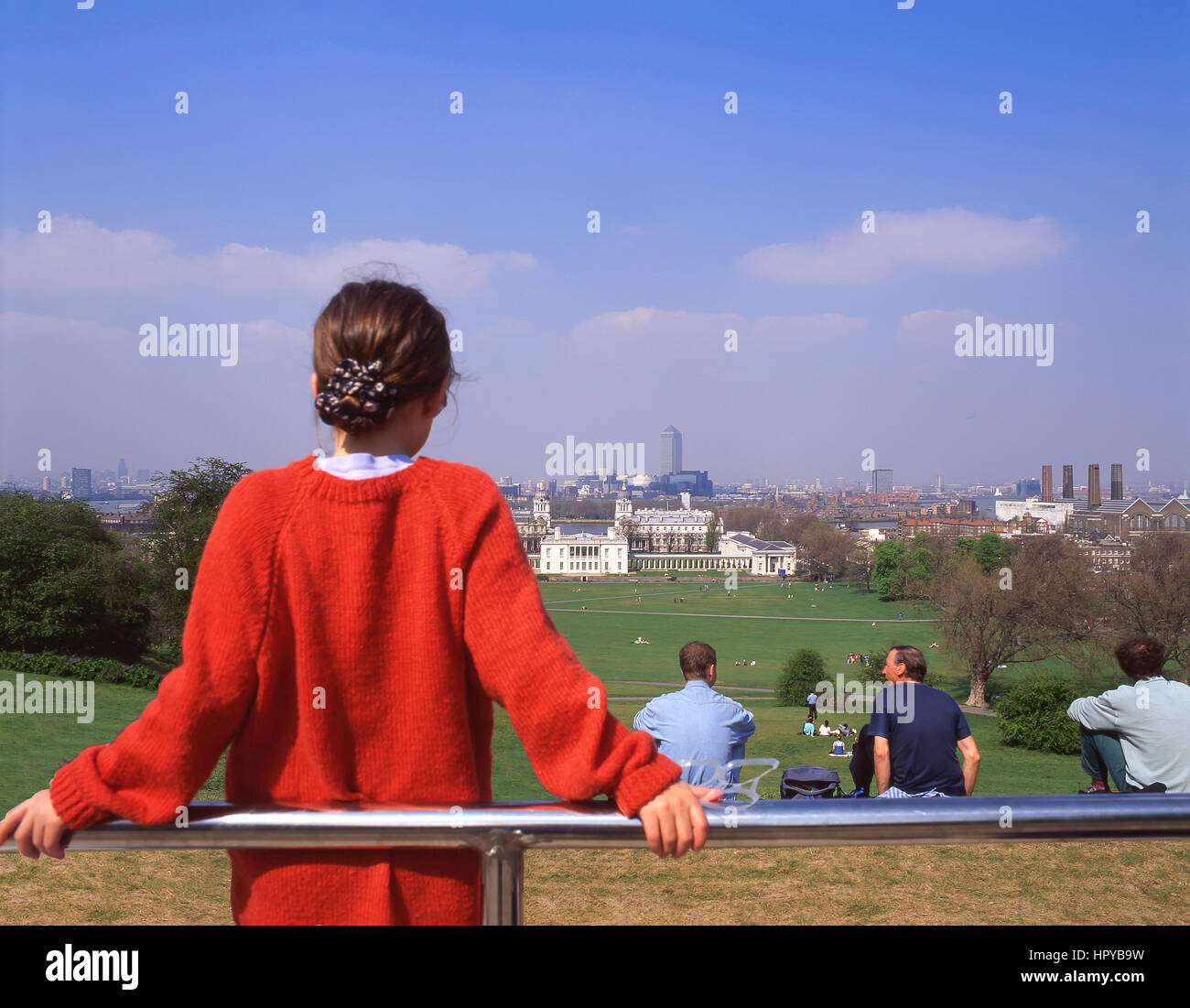 Vue sur Canary Wharf à partir de Greenwich Park, Greenwich, London Borough of Greenwich, Greater London, Angleterre, Royaume-Uni Banque D'Images