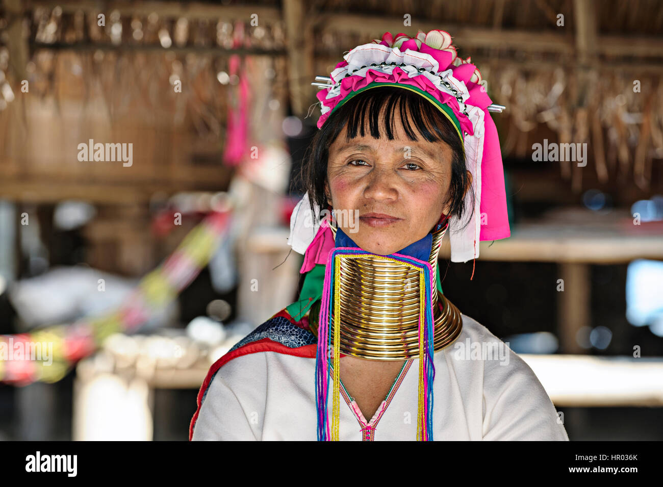 Karen long cou femme, Chiang Rai, Thaïlande Banque D'Images