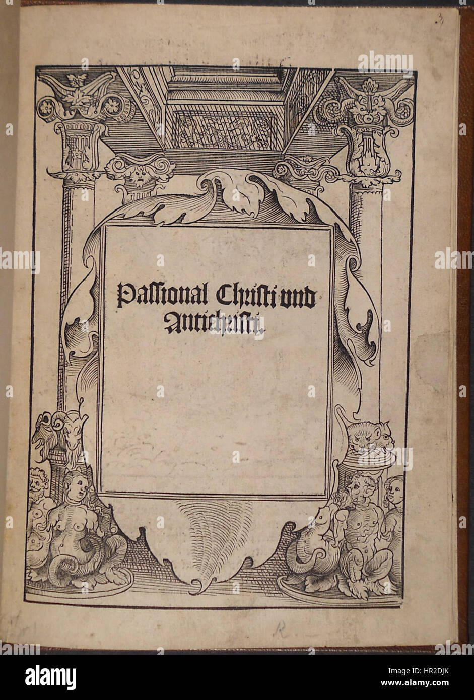 'Passional' se réfère à une collection d'œuvres religieuses, se concentrant généralement sur la passion du Christ. Cette œuvre d’art ou ce texte reflète le récit intense entourant la souffrance et la crucifixion du Christ, mettant l’accent sur la dévotion religieuse et les événements historiques. Banque D'Images