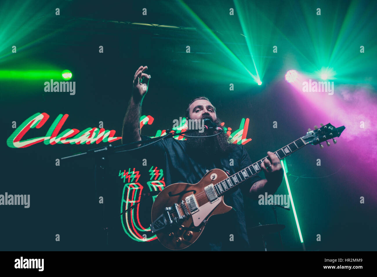 Clean cut kid Banque de photographies et d’images à haute résolution