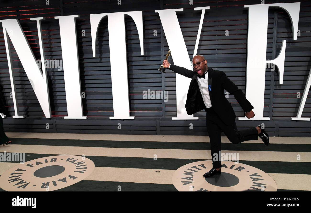 Scénariste/réalisateur Barry Jenkins avec son Oscar du meilleur scénario adapté pour Moonlight