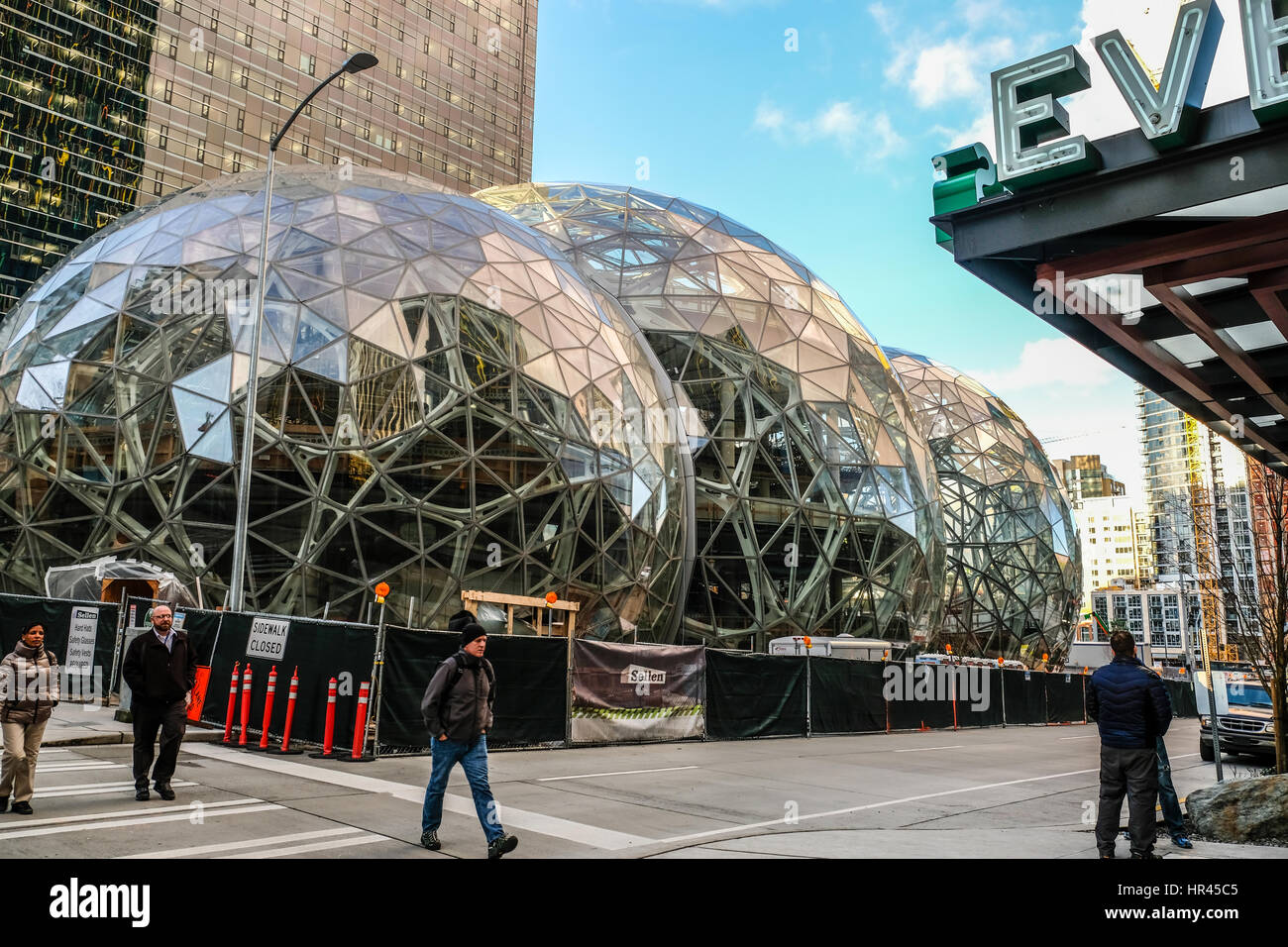 Amazon dômes Sphère en construction Banque D'Images