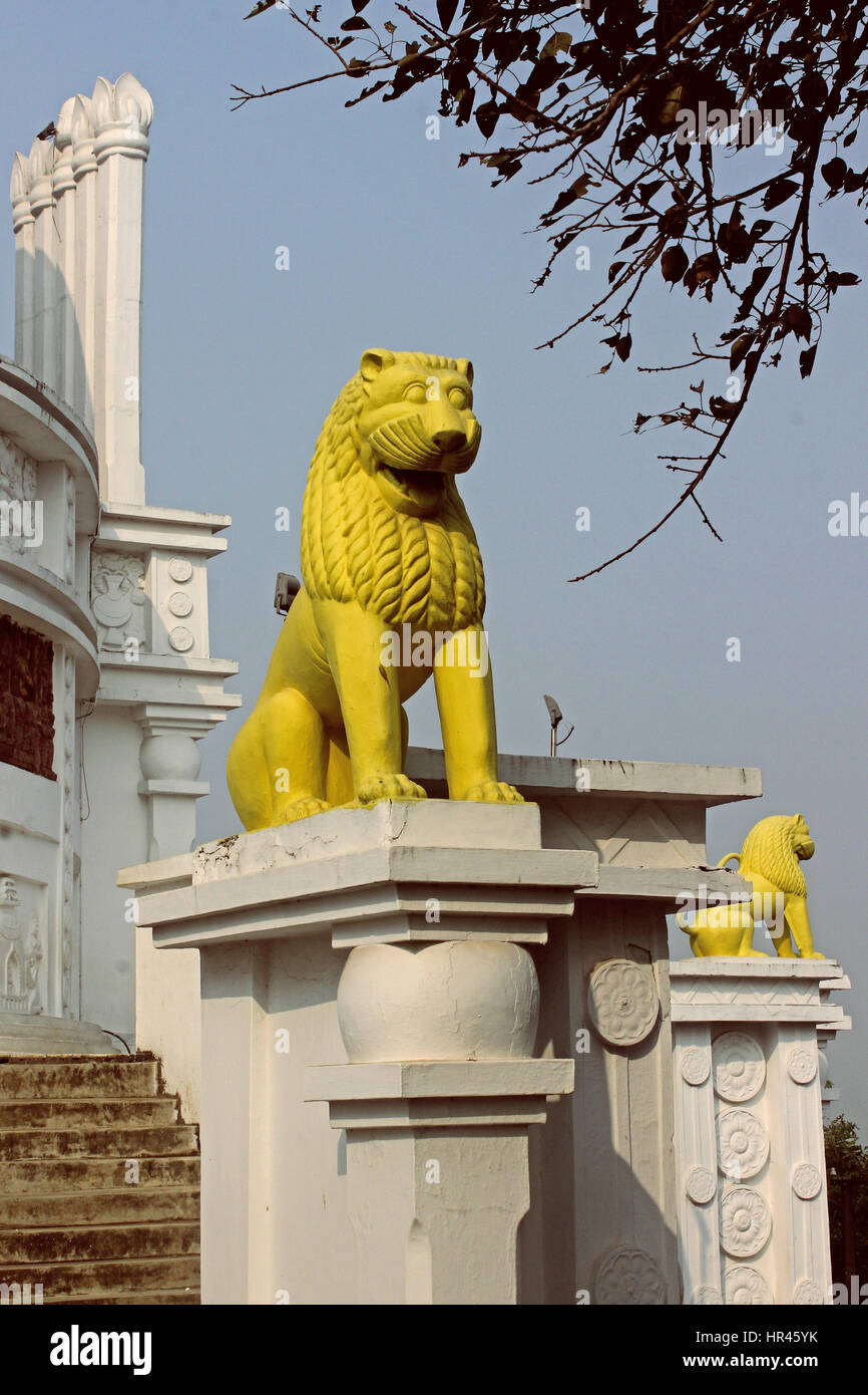 La statue de lions bouddhiques, dhauligiri lieu touristique, bhubaneswar odisha Banque D'Images