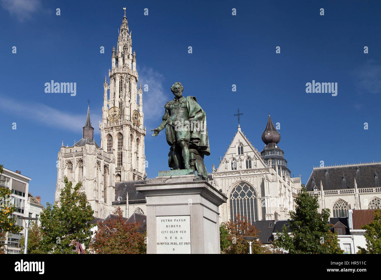 Cathédrale et Rubens Monument à Anvers, Belgique. Banque D'Images