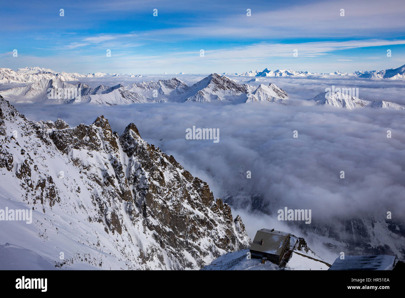 Vue depuis la pointe Helbronner Skyway Monte Bianco Italie Banque D'Images