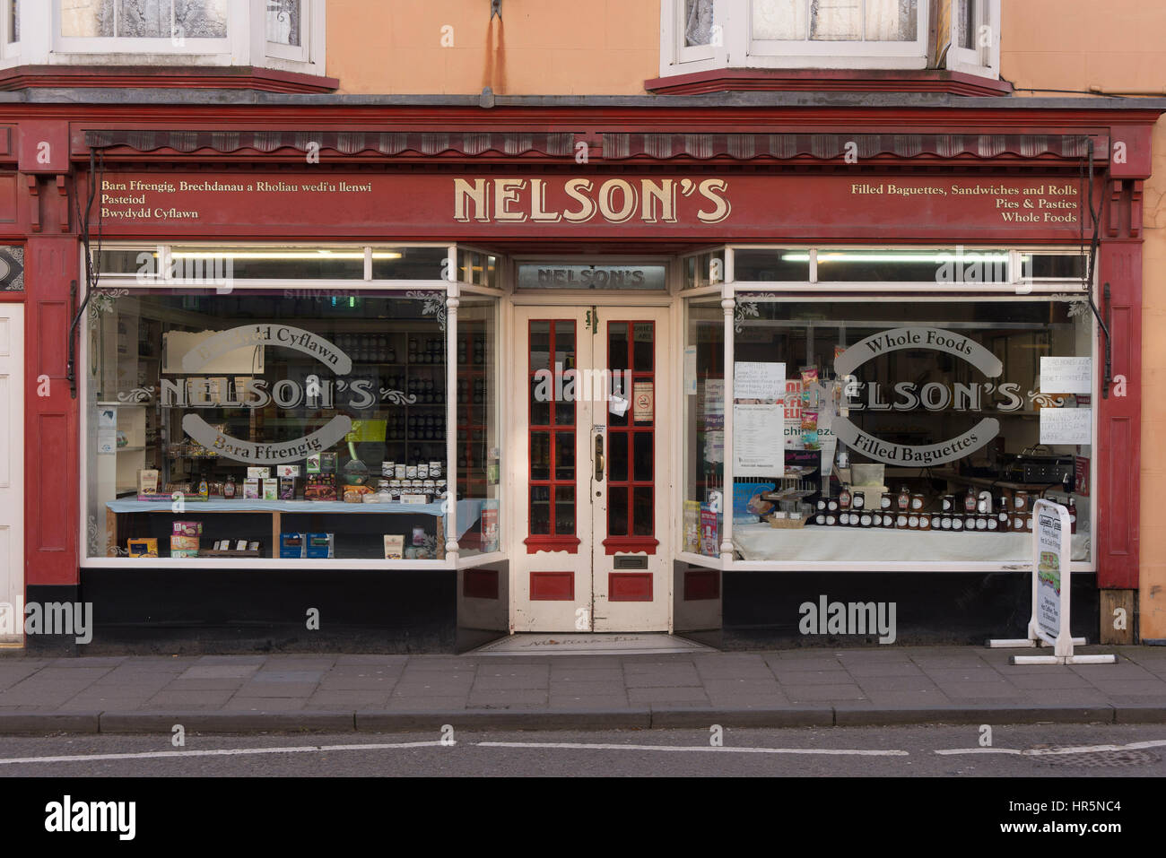 Nelson's Deli & Aliments santé Cardigan au Pays de Galles Banque D'Images