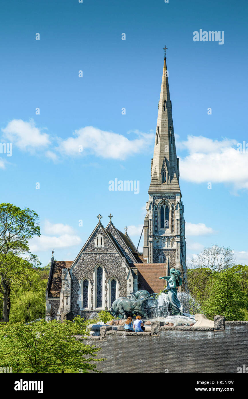 Copenhague, Danemark - 14 mai 2015 : l'église St.Alban et Fontaine Gefion à Copenhague, Danemark. Banque D'Images