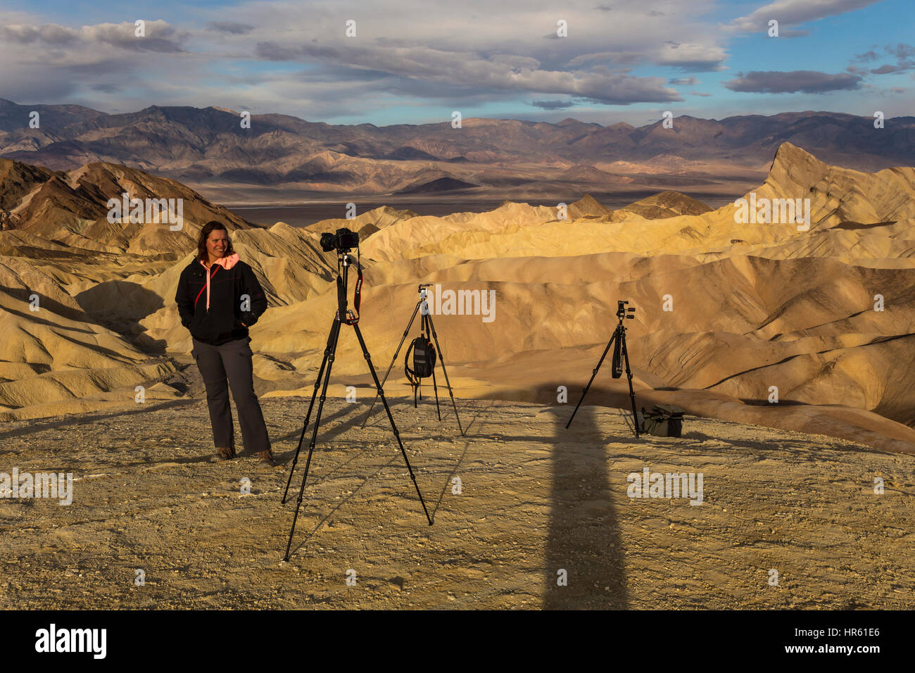 Photographe, touriste, Zabriskie Point Zabriskie point, Death Valley National Park, Death Valley, California, United States, Amérique du Nord Banque D'Images