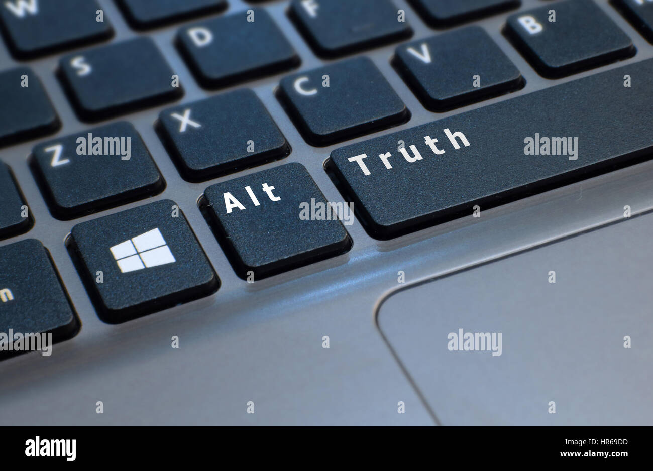 Une photo d'un clavier d'ordinateur portable retouché pour montrer la lecture des touches Alt vérité. Le référencement porte-parole Sean Spicer réclamer d'autres faits Banque D'Images