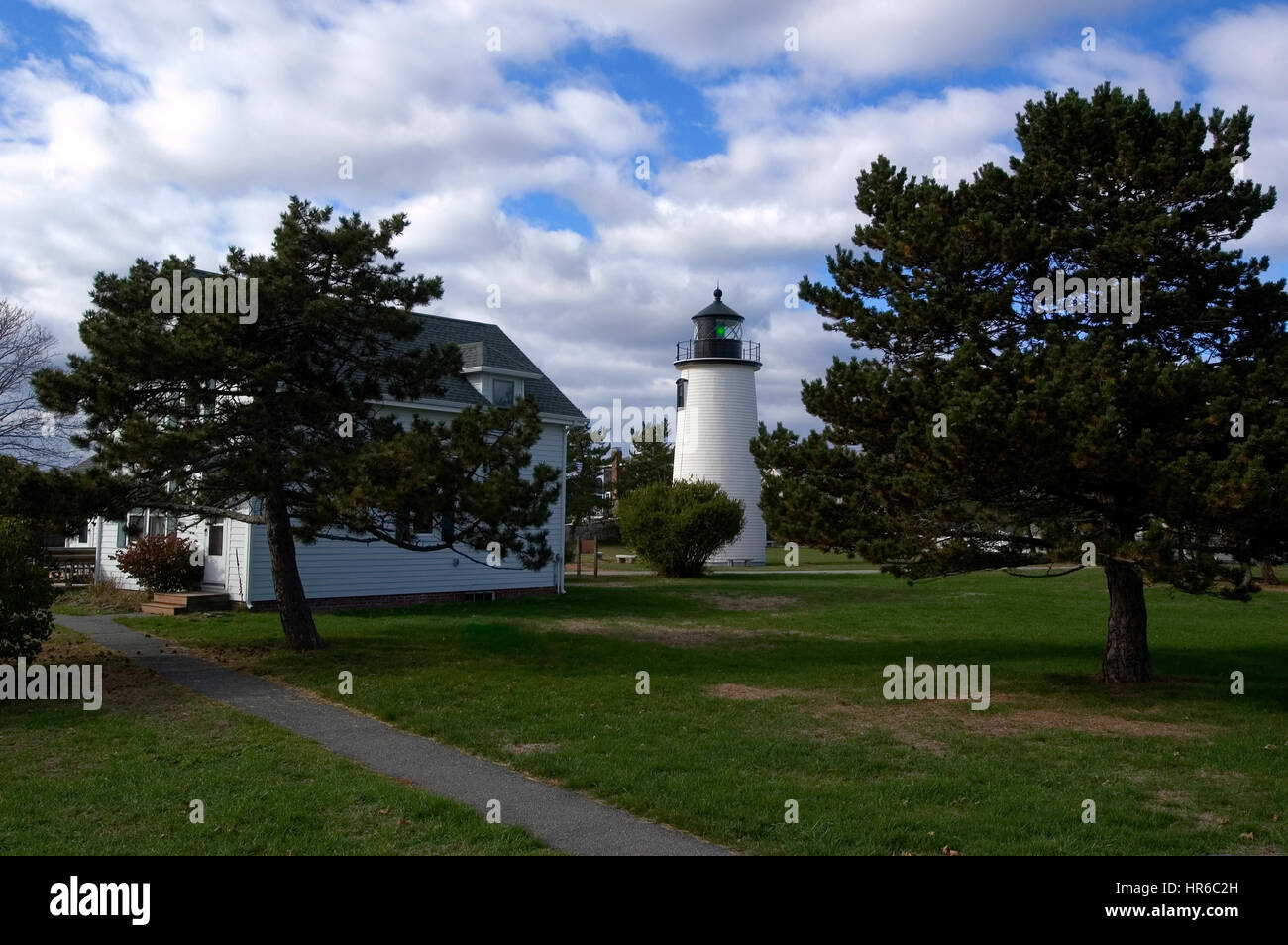 Newburyport Harbour Light également connu sous le nom de Plum Island situé sur l'île de Plum marque l'entrée du port. La lumière date de 1788 Banque D'Images