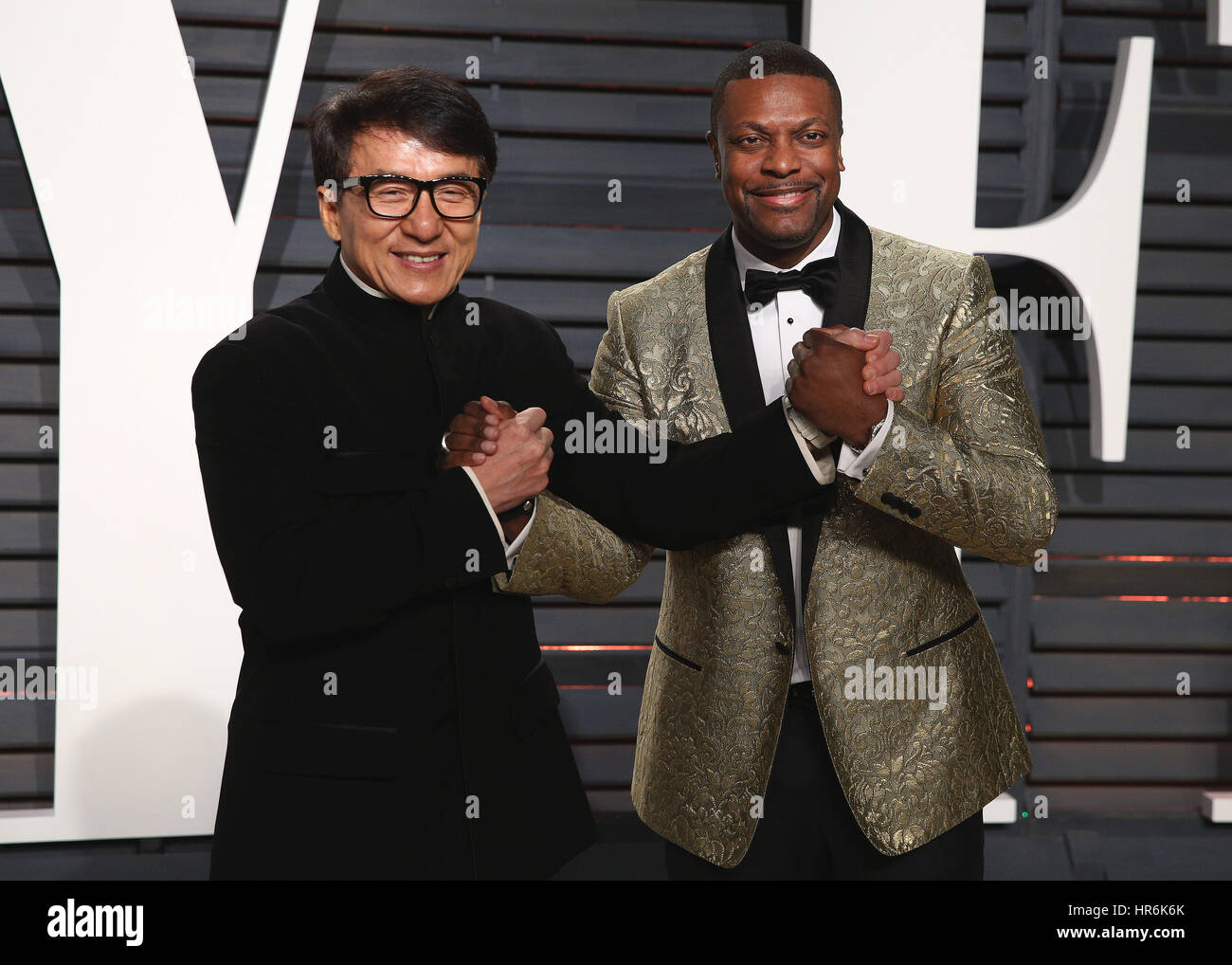 Los Angeles, Californie, USA. Feb 26, 2017. Jackie Chan et Chris Tucker à la Vanity Fair Oscar Party 2017 Le 26 février 2017 à Beverly Hills, Californie. Credit : Mpi99/media/Alamy Punch Live News Banque D'Images
