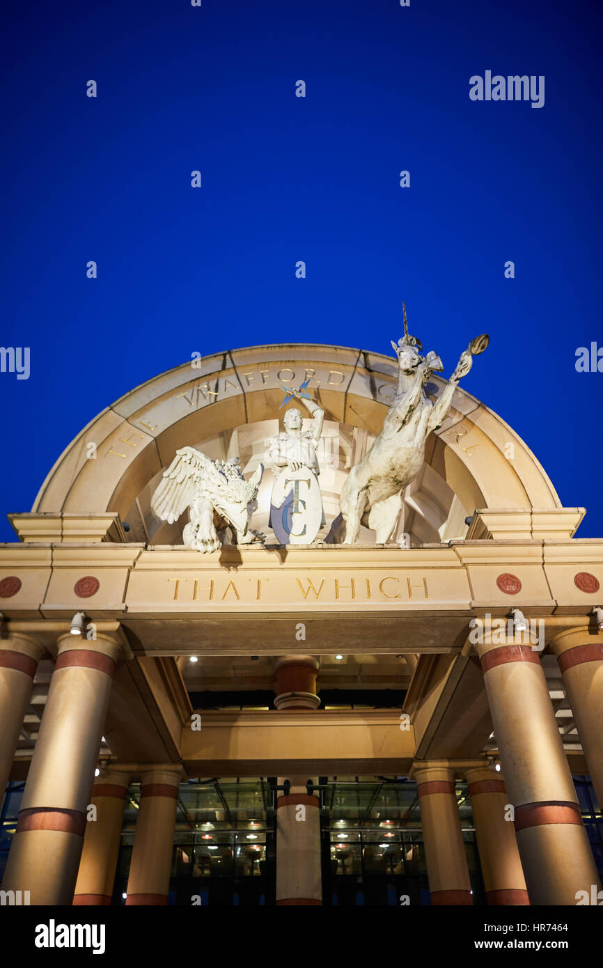 Grande entrée extérieur pour l'Intu Grande Salle Orient, Trafford Centre au centre commercial center complex Dunplington, Manchester, Angleterre, Royaume-Uni. Banque D'Images