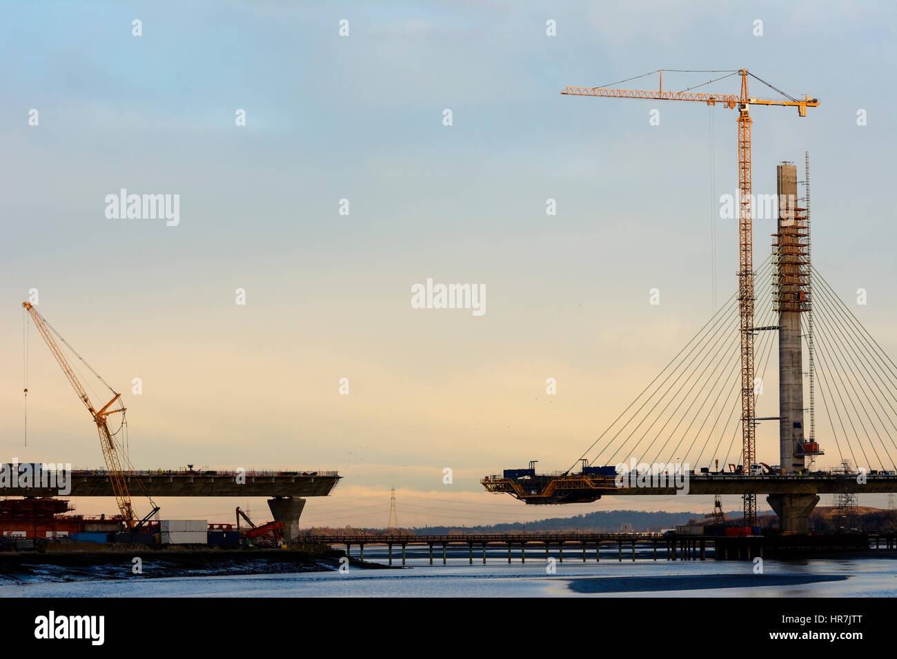Construction de nouveaux Runcorn Widnes Pont sur la rivière Mersey. Le Mersey Gateway Projet de construction. Banque D'Images