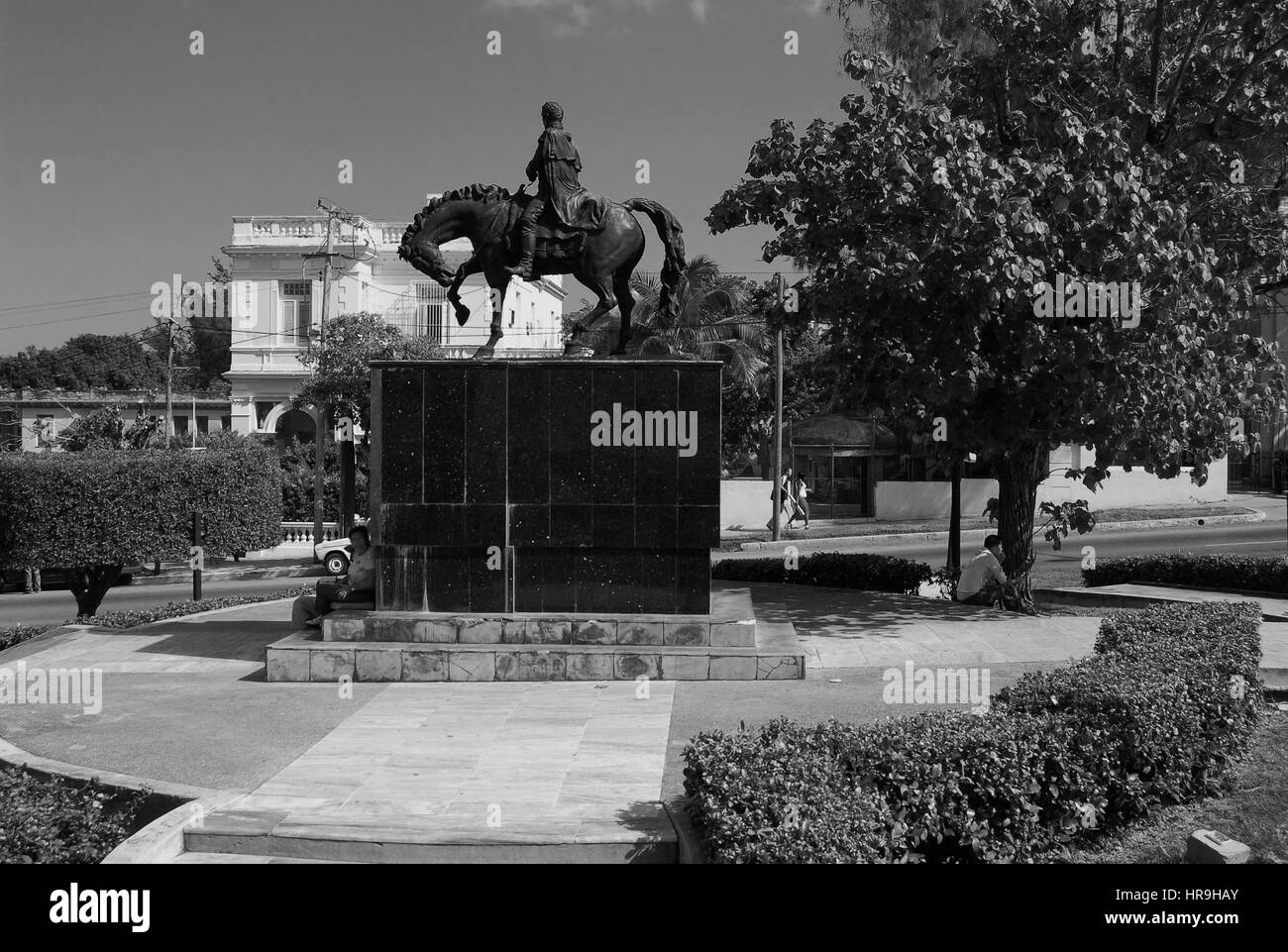 Statue équestre monumentale sur l'Avenida Paseo, El Vedado, La Havane, Cuba Banque D'Images