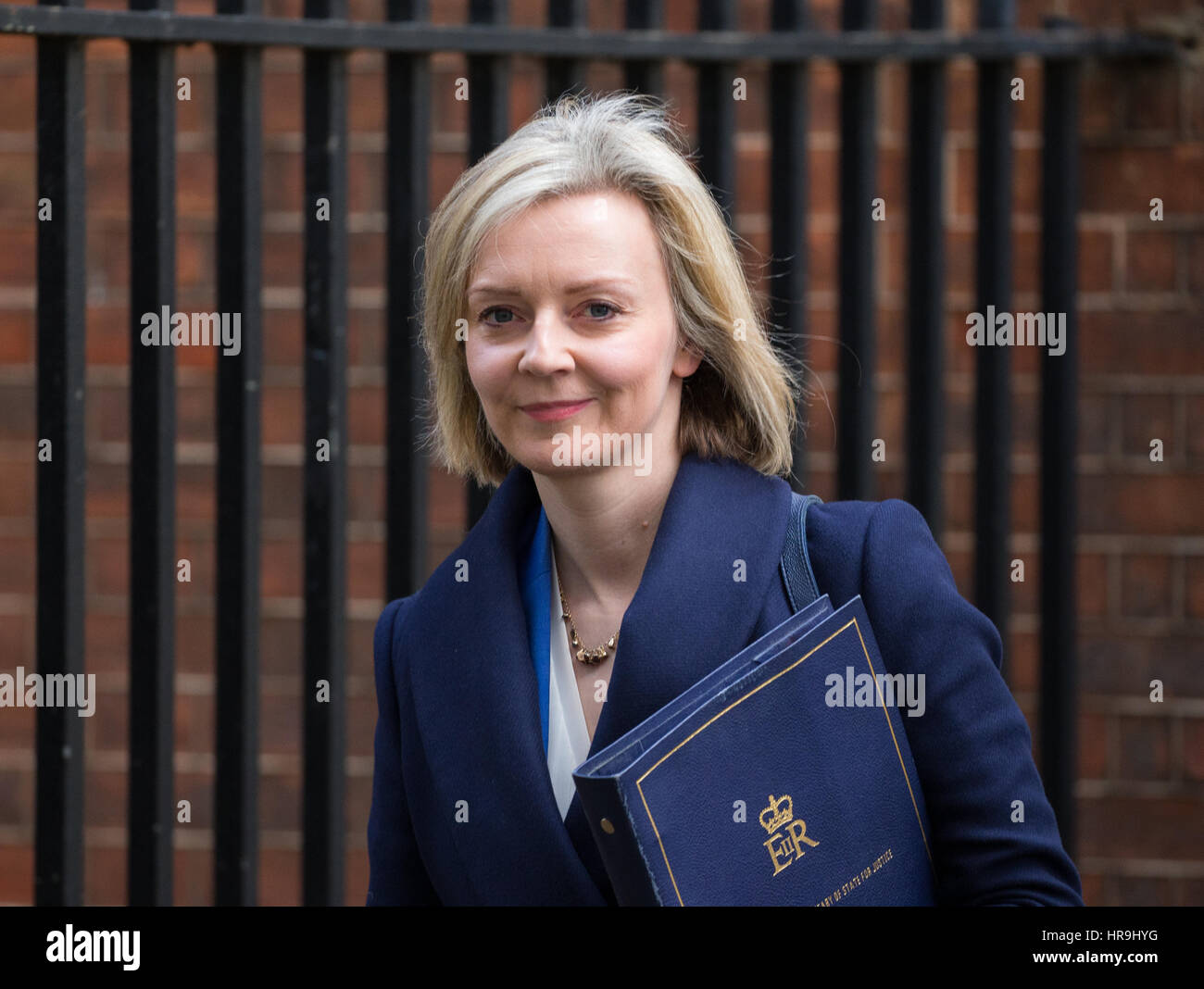 Secrétaire de la Justice,Liz Truss quitte une réunion du cabinet Banque D'Images