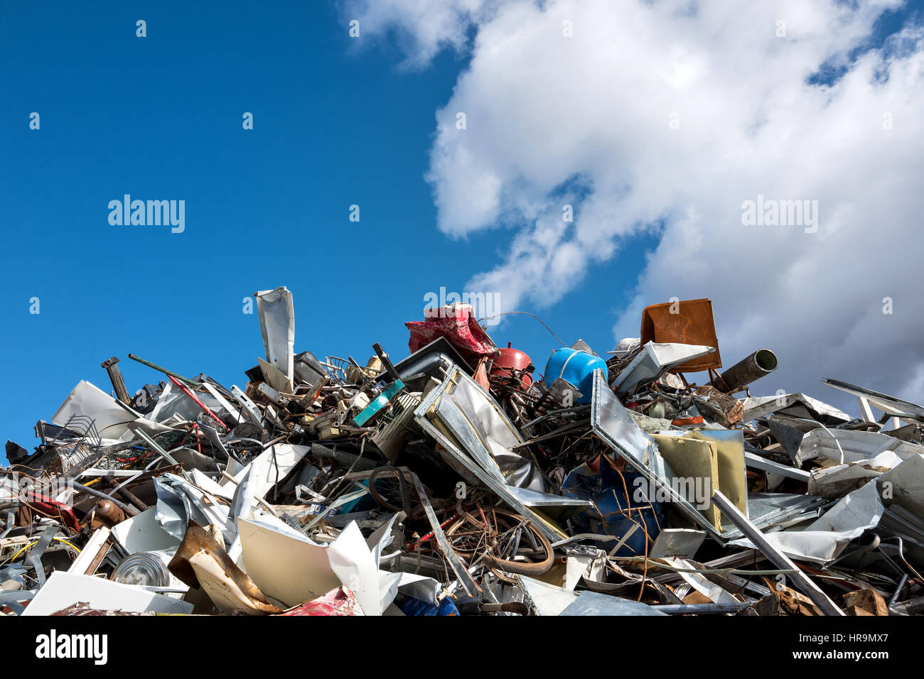 Au chantier de recyclage de ferraille Banque D'Images