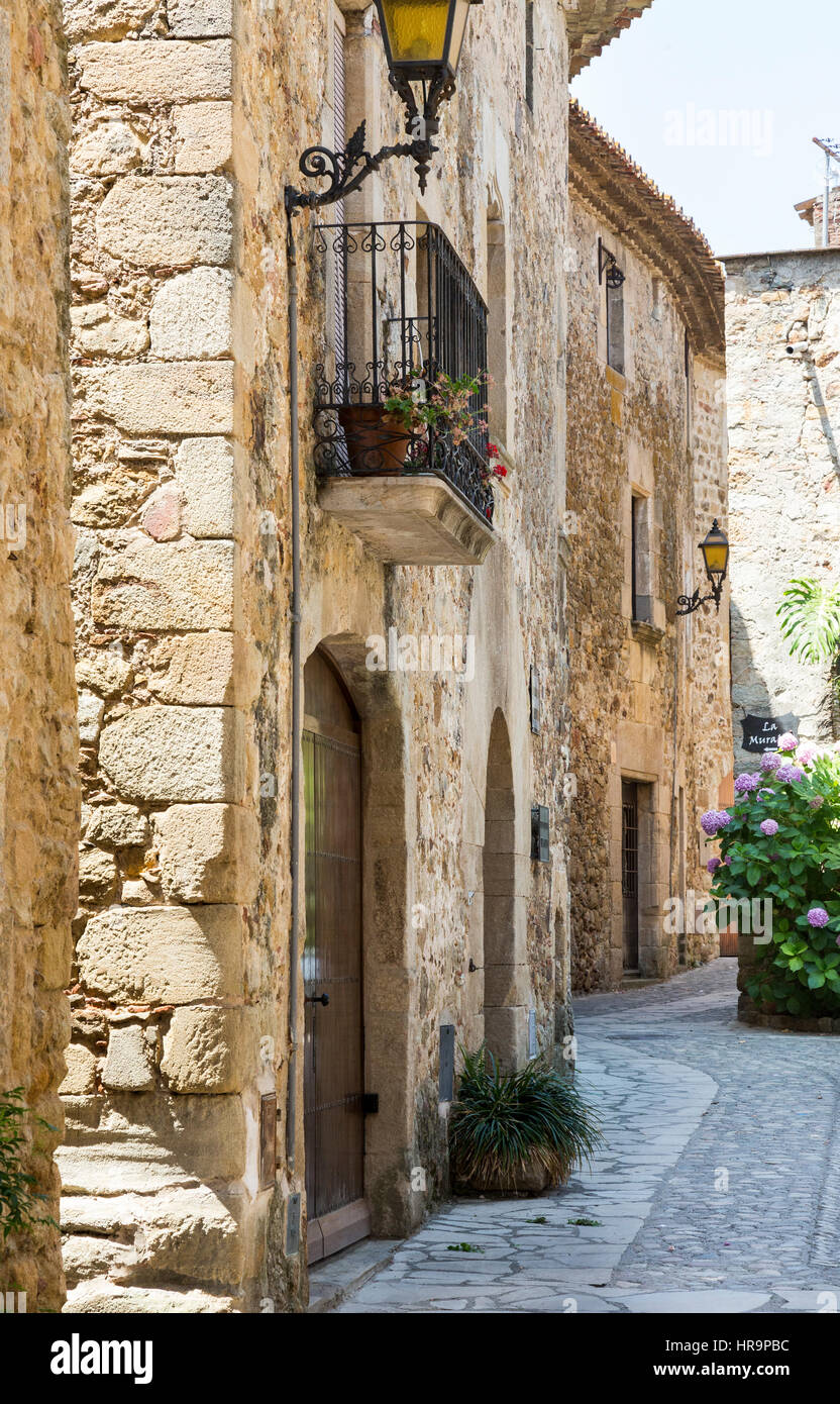 Les ruelles étroites du Vieux Pals, Costa Brava, Espagne Banque D'Images