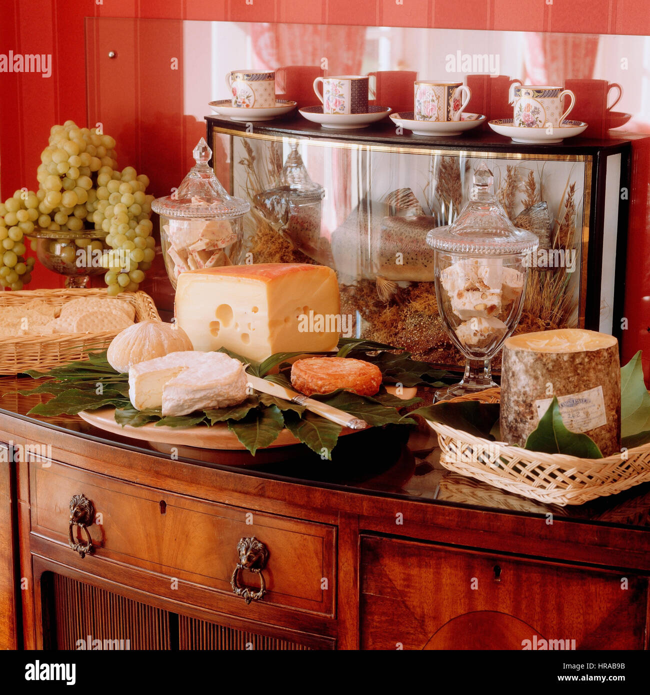 Fromage sur une table. Banque D'Images