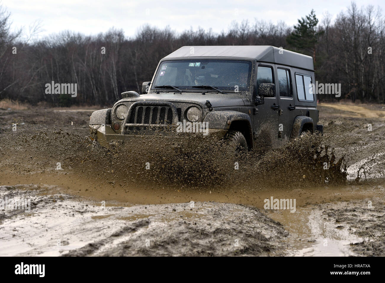 Dedice, République tchèque. 28 Février, 2017. Véhicule Jeep assiste à une présentation de véhicules militaires de différentes catégories dans les jours à l'Académie militaire complexe de Vyškov République tchèque, le mardi 28 février 2017. Photo : CTK Vaclav Salek/Photo/Alamy Live News Banque D'Images