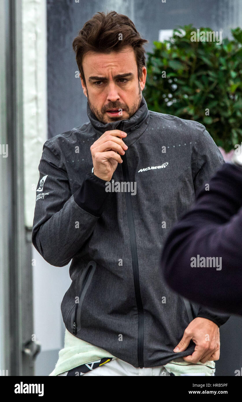 Barcelone, Espagne. 06Th Mar, 2017. Pilote de Formule 1 espagnol Fernando Alonso (McLaren Honda) dans les pilotes du circuit de Catalogne à Barcelone, Espagne, 01 mars 2017. Toutes les équipes de Formule 1 sont en train de tester leurs nouvelles voitures au cours des deux prochaines semaines. La nouvelle saison de Formule 1 débute le 26 mars 2017 en Australie. Photo : Jens Büttner/dpa-Zentralbild/dpa/Alamy Live News Banque D'Images