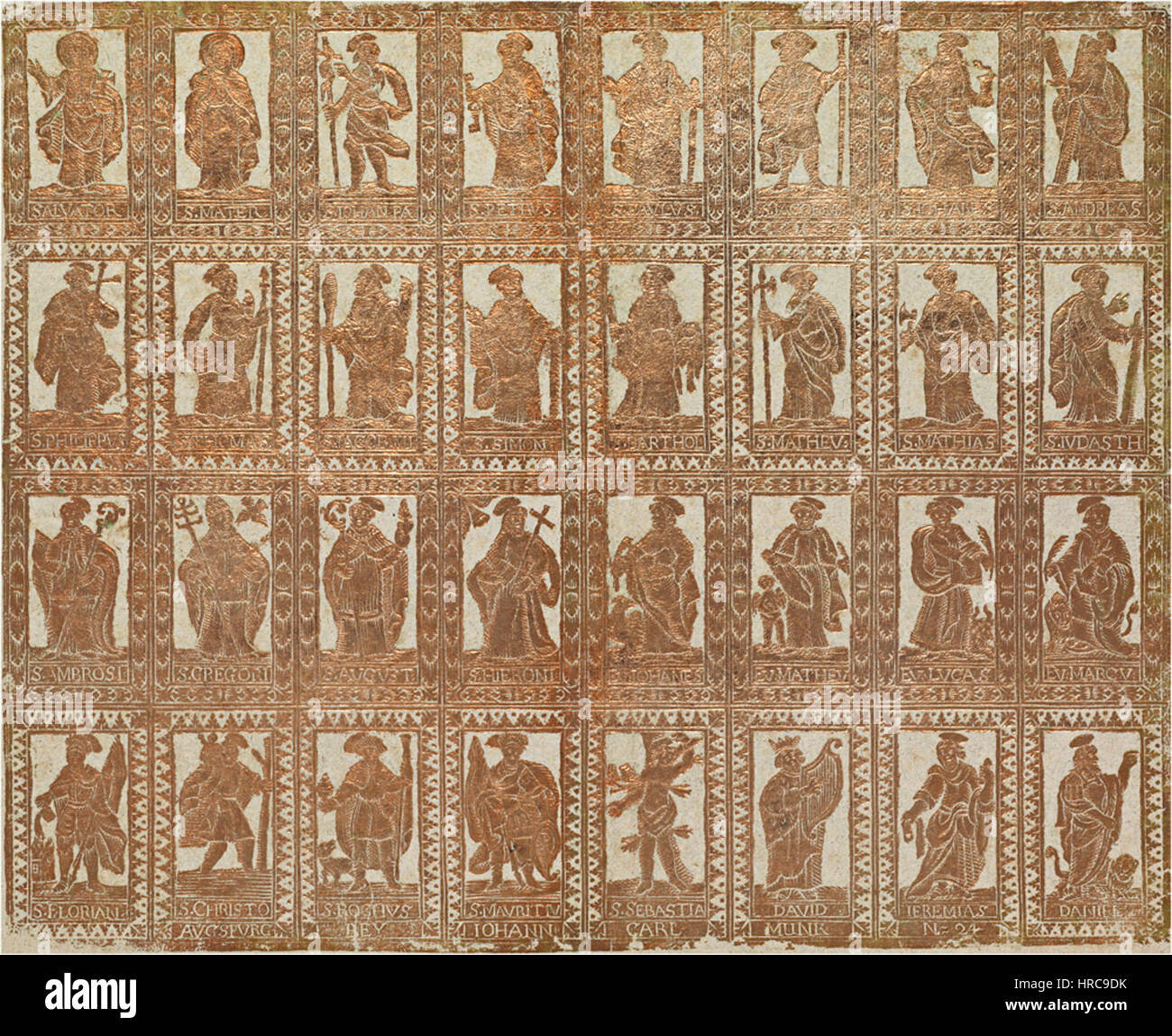 Le « Sierpapier » ou papier décoratif est un morceau de papier finement structuré et souvent finement conçu. Utilisé dans diverses applications décoratives, cette pièce illustre l'art de la décoration en papier, présentant des dessins détaillés à des fins ornementales. Banque D'Images