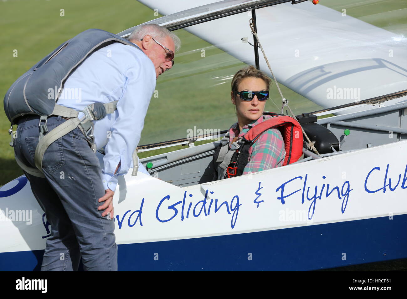 Leçon de vol avec un instructeur de vol à voile & Broadway Flying Club à l'aérodrome près de Bidford-on-Avon dans le Warwickshire Banque D'Images