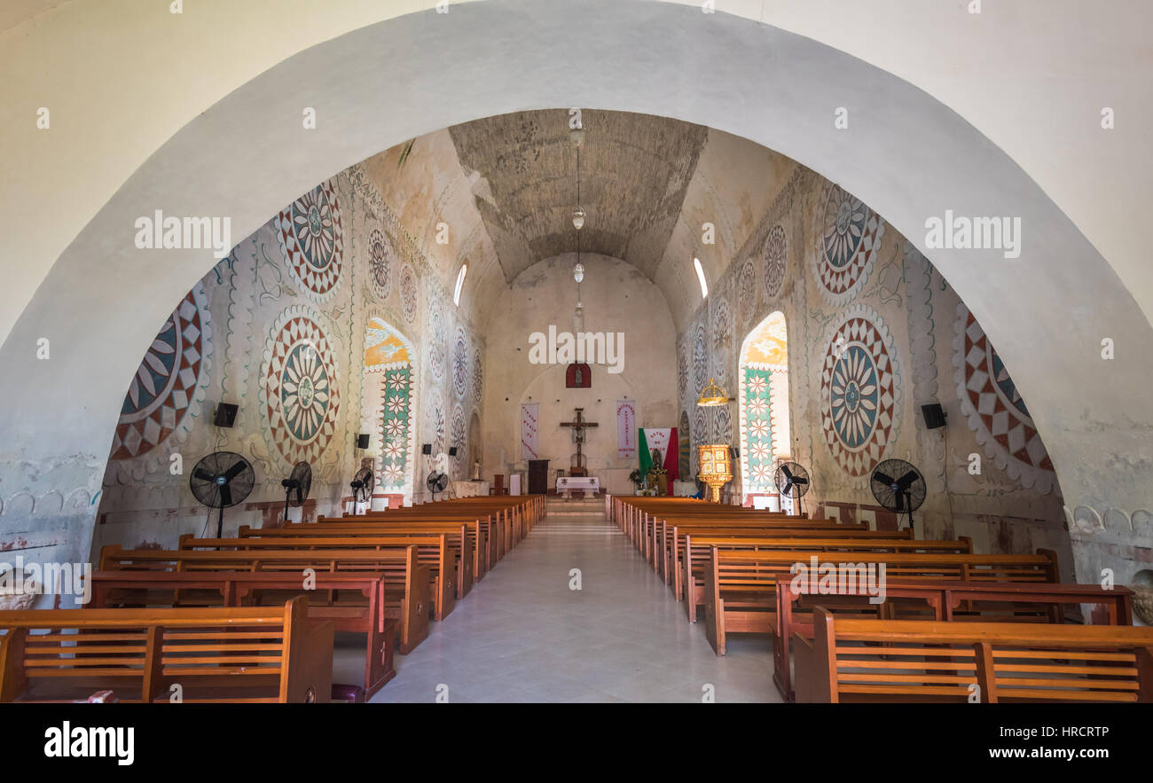 Intérieur de l'Église à Uayma ville maya, Yucatan, Mexique Banque D'Images