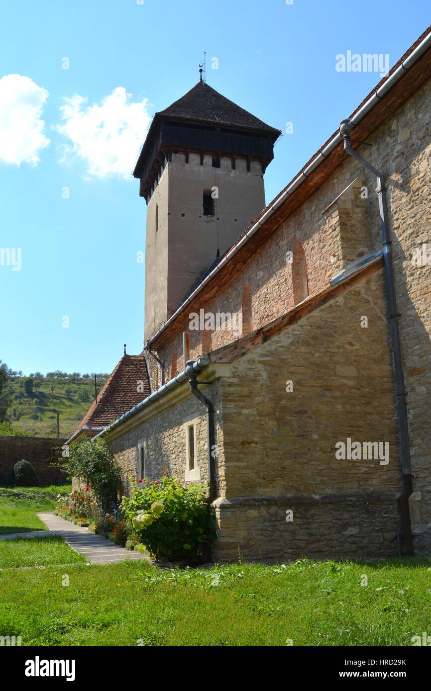 Cité médiévale fortifiée, dans le village de Transylvanie, Malancrav. Ici certaines des plus importantes peintures murales de style gothique en Transylvanie Banque D'Images