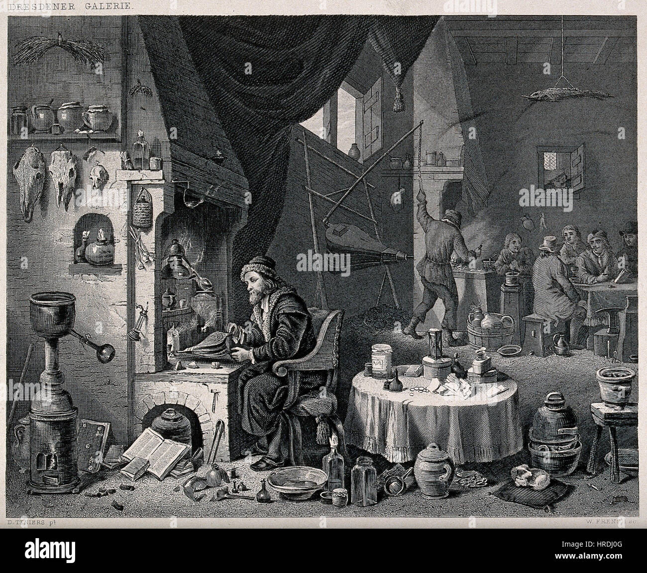 Cette représentation d'un alchimiste du type 'souffleur' montre un individu entouré de divers équipements alchimiques. Il dépeint la figure dans un moment de contemplation mystique, mettant l'accent sur la poursuite de la connaissance en alchimie. Banque D'Images