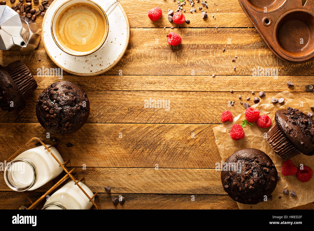 Muffins Double chocolat à la framboise Banque D'Images