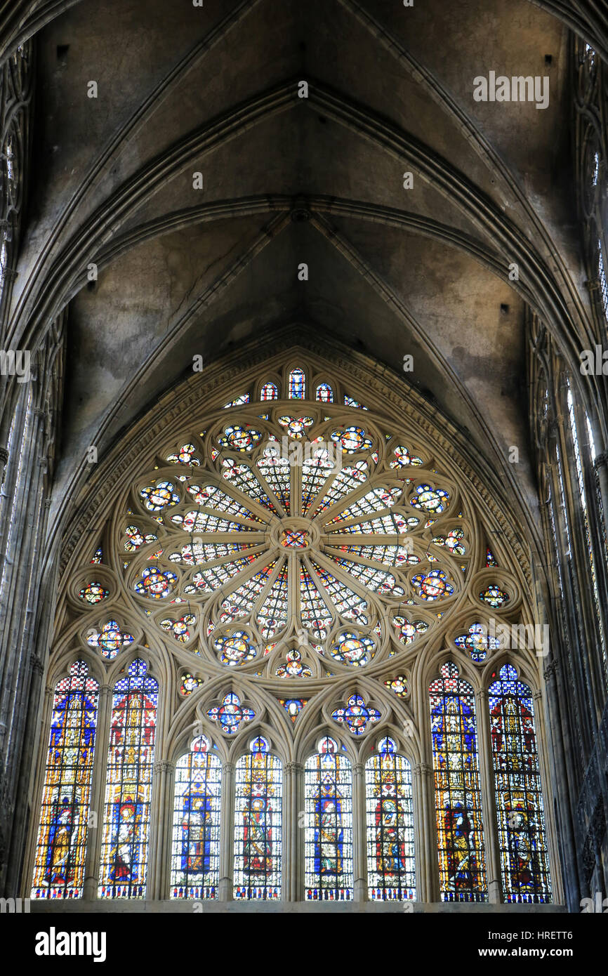 Vitraux de la façade ouest par Hermann von Munster, 14e siècle. La Rose . La Cathédrale de Metz. Banque D'Images