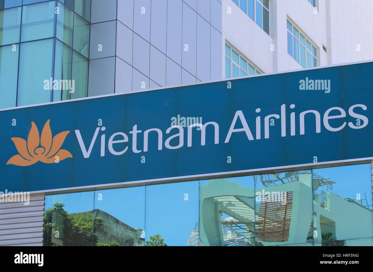 Vietnam Airlines. Vietnam Airlines est la compagnie nationale du Vietnam fondée en 1956 Banque D'Images