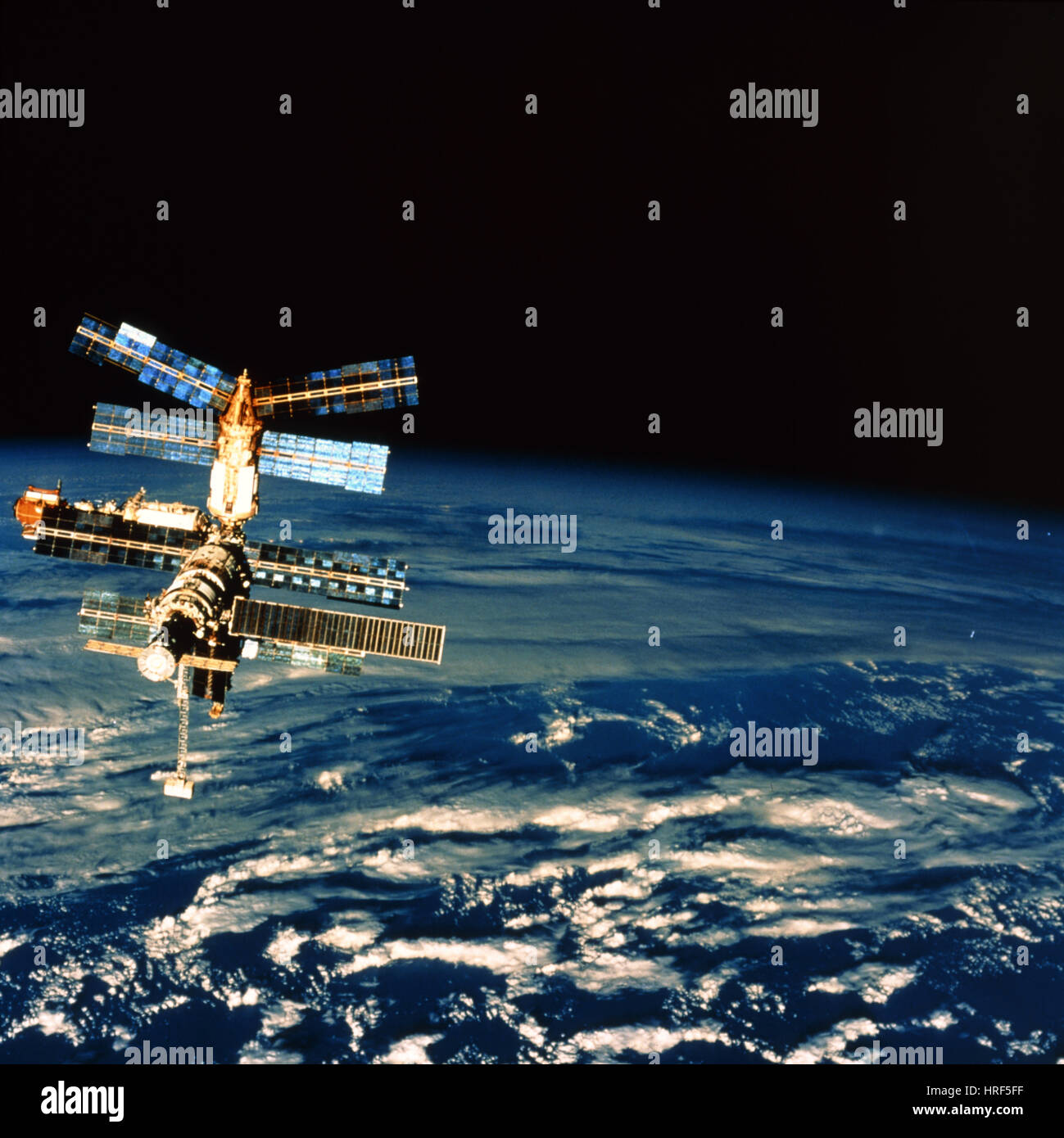 STS-76, la station spatiale Mir, 1996 Banque D'Images