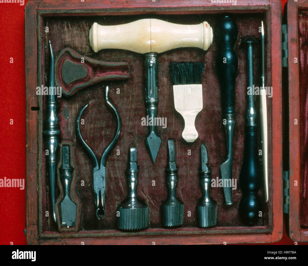 Outil d'outils antiques Banque de photographies et d'images à haute  résolution - Alamy