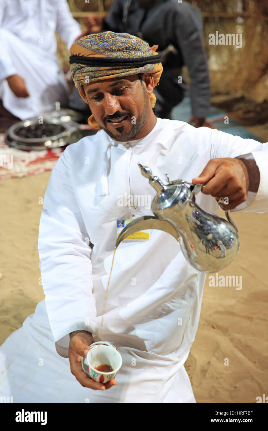 Les participants à l'Heritage Village, au Muscat Festival à Amerat Park, Oman Banque D'Images