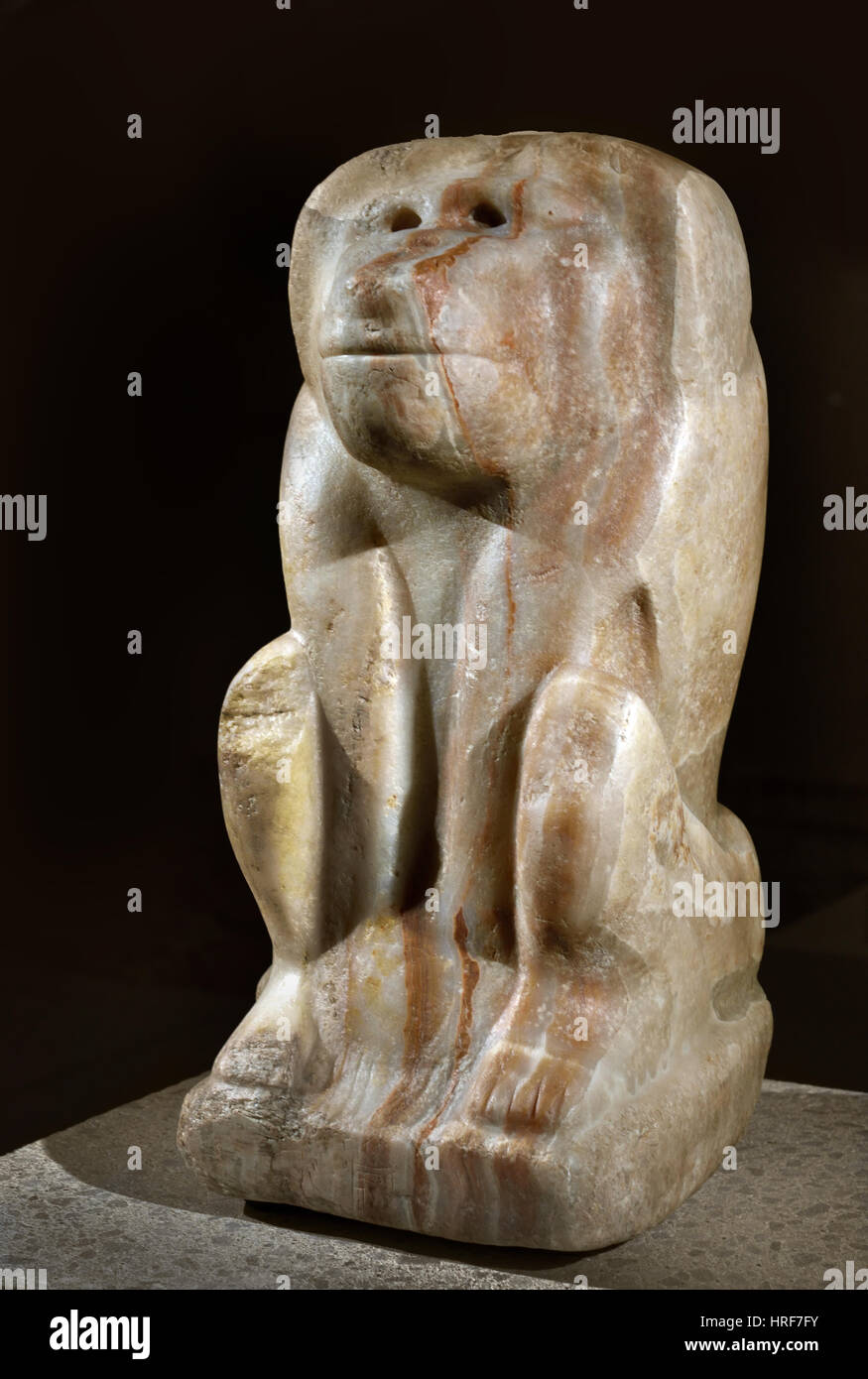 Babouin singe ( ) avec le nom du roi Nar ( écrits dans un serekh signe Abydos 3000BC Égypte albâtre égyptien Banque D'Images