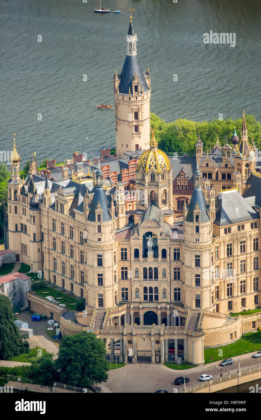 Château de Schwerin, Burgsee, Schwerin, Mecklembourg-Poméranie-Occidentale, Allemagne Banque D'Images