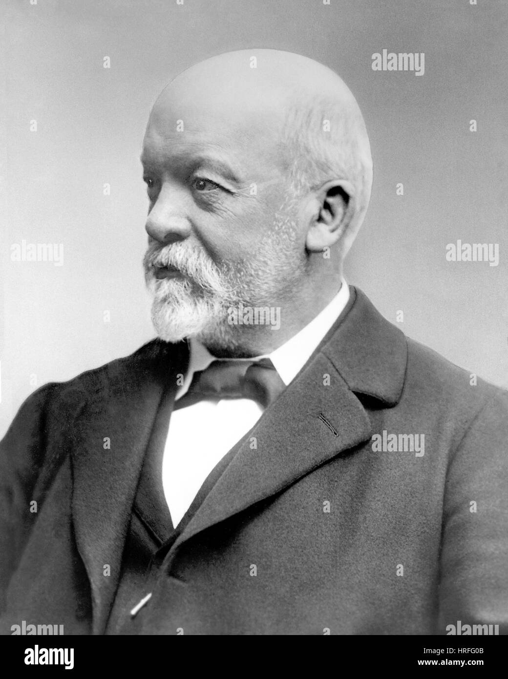 GOTTLIEB DAIMLER (1834-1900) ingénieur allemand qui a été le premier moteur à combustion interne. Photo vers 1895 Banque D'Images