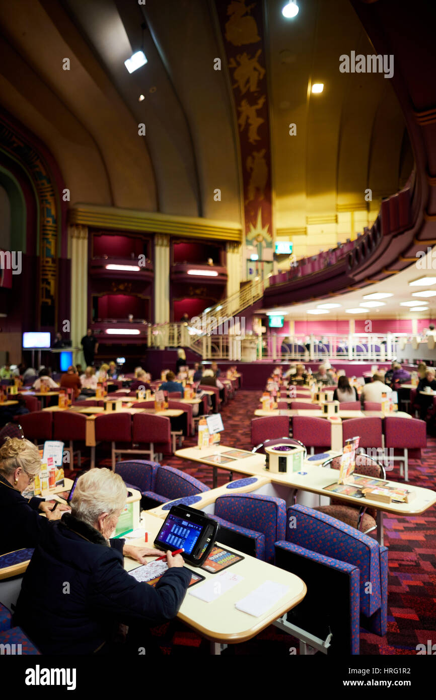 Mecca Bingo intérieur Art Déco Garrick Parade sur Lord Street, Southport, Merseyside, Angleterre, Royaume-Uni. Banque D'Images
