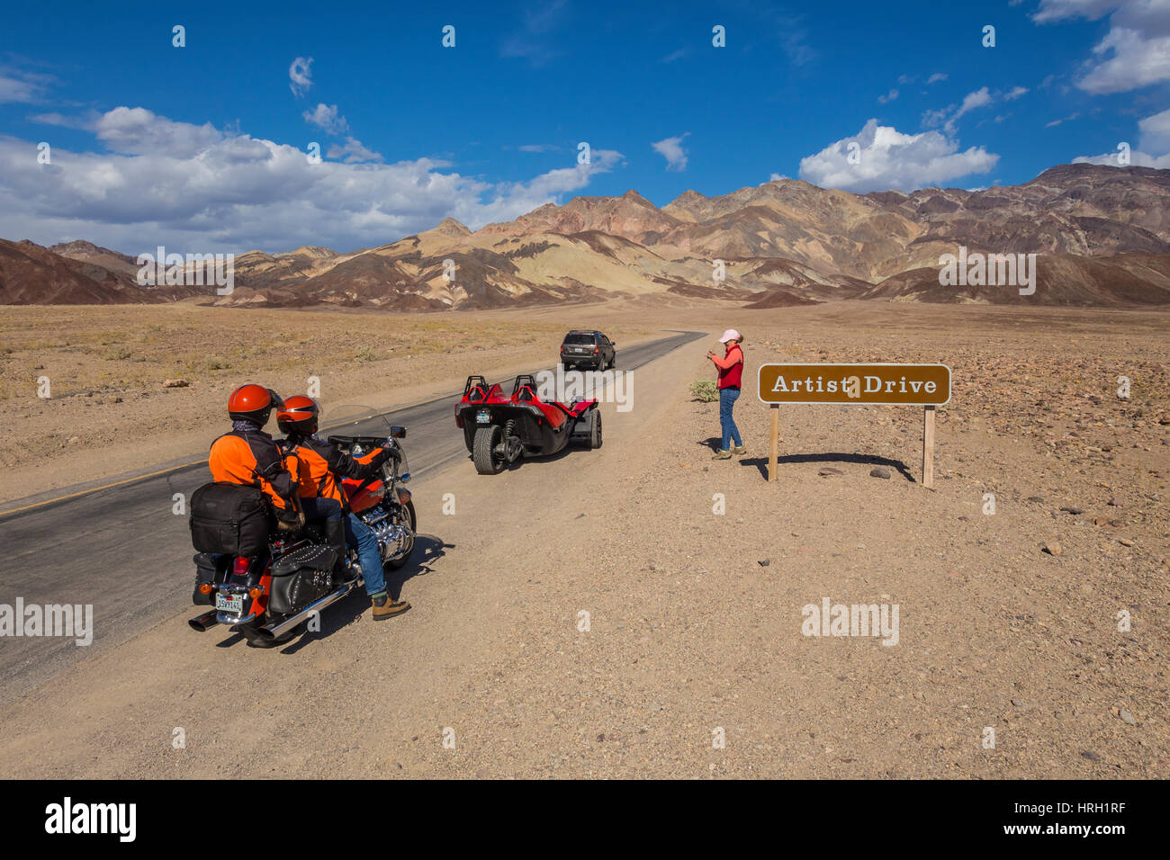 Slingshot 3 roues, les gens, les touristes, les visiteurs, l'artiste, les Black Mountains, Death Valley National Park, Death Valley, Californie, Unite Banque D'Images